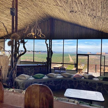 Ugab Terrace Lodge Vingerklip Buitenkant foto